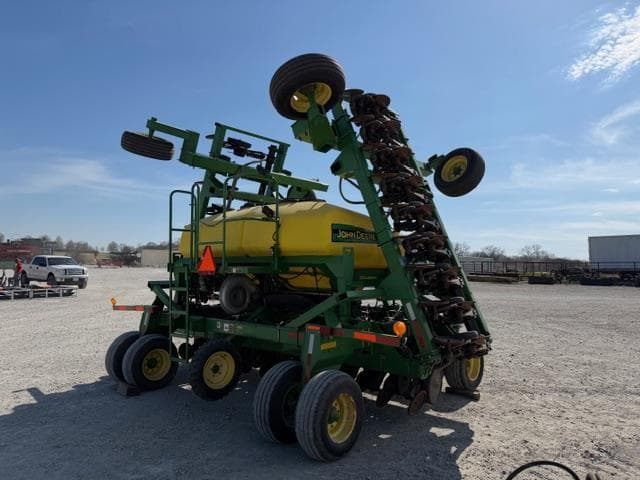 Image of John Deere 1690 equipment image 4