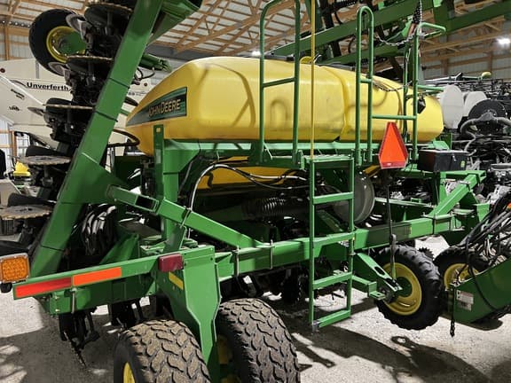 Image of John Deere 1690 equipment image 1