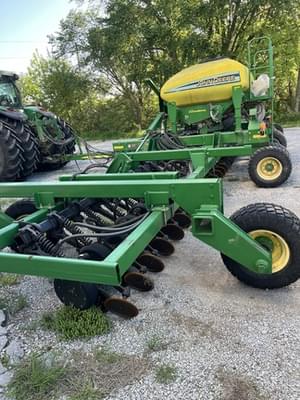 2003 John Deere 1690 Image