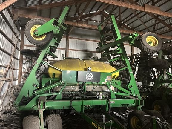 Image of John Deere 1690 equipment image 2