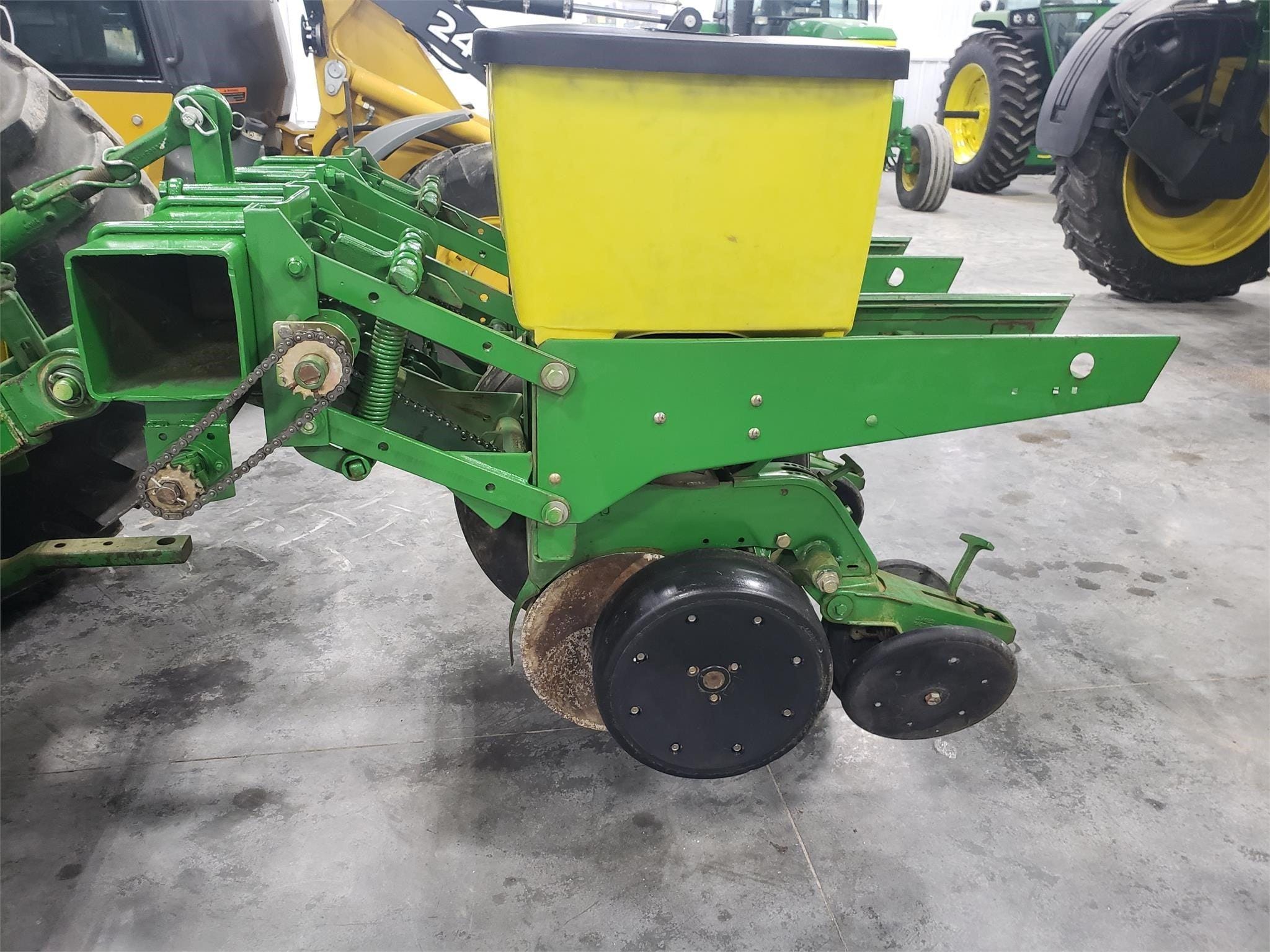 2003 John Deere 1700 Equipment Image0