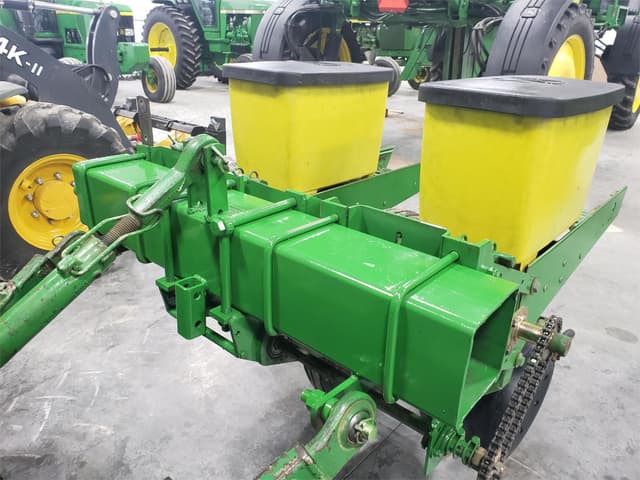 Image of John Deere 1700 equipment image 2