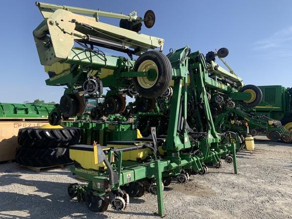 Main image John Deere 1720