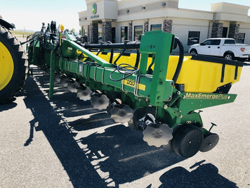 Main image John Deere 1720
