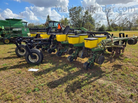 2003 John Deere 1720 Equipment Image0