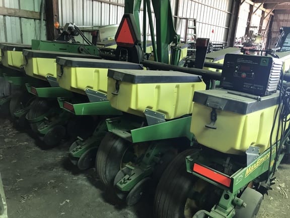Main image John Deere 1760
