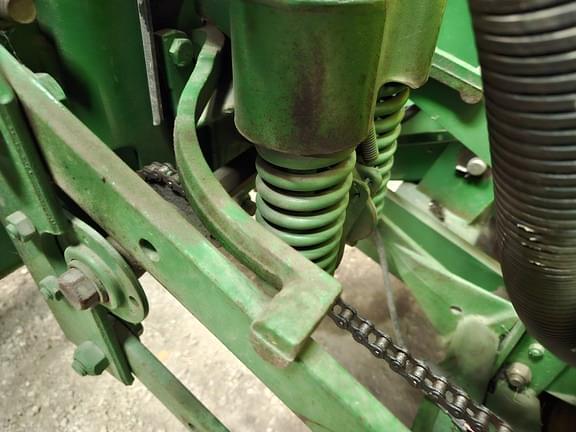 Image of John Deere 1770 equipment image 2