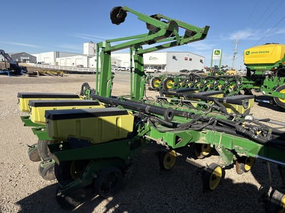 Image of John Deere 1770 equipment image 2