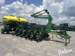 2003 John Deere 1770 Image