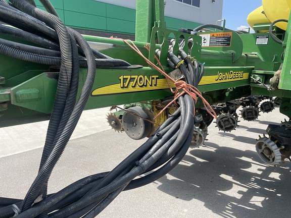 Image of John Deere 1770 equipment image 4