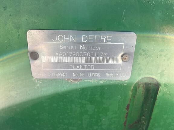 Image of John Deere 1790 equipment image 4