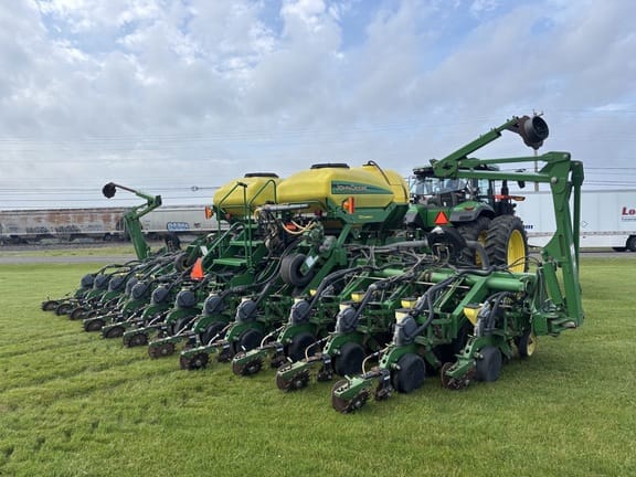 Main image John Deere 1790