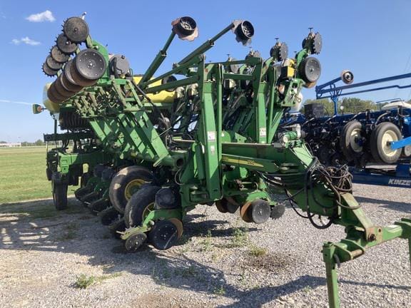 Main image John Deere 1790
