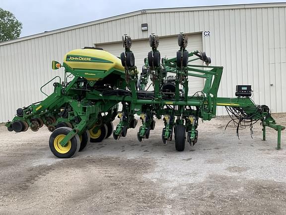 Image of John Deere 1790 Primary image