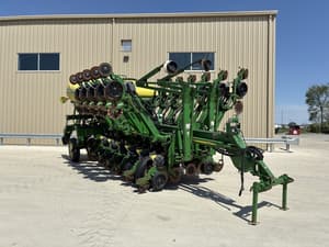 2003 John Deere 1790 Image