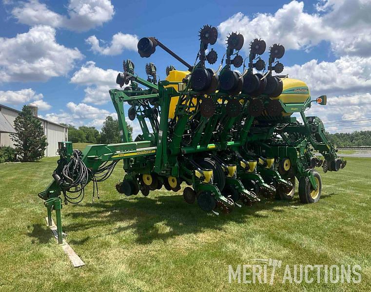 Image of John Deere 1790 Primary image