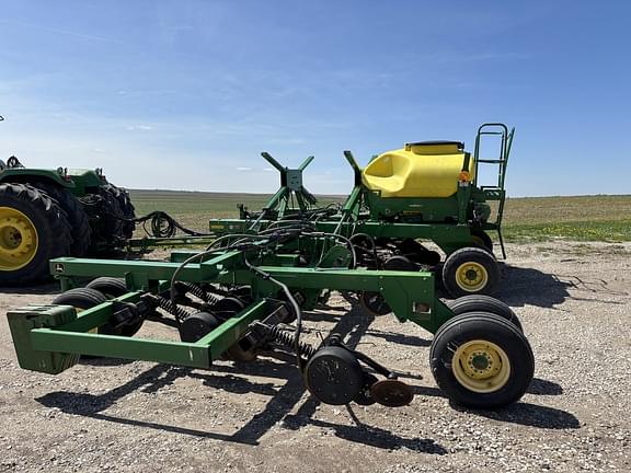 Image of John Deere 1890 equipment image 2