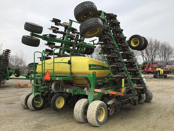 Image of John Deere 1890 equipment image 2