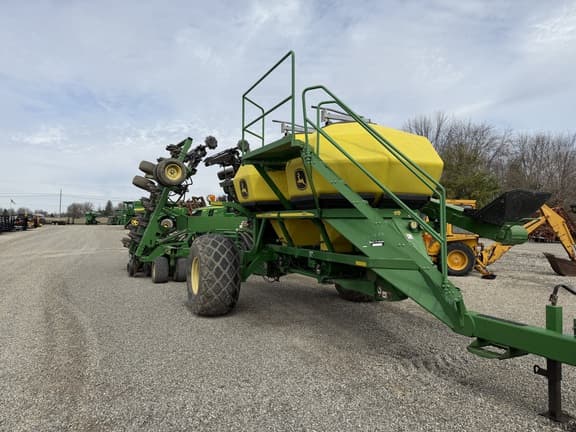 Image of John Deere 1890 Primary image
