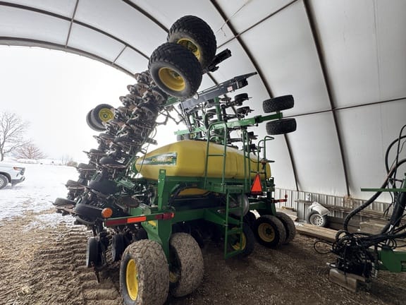 2003 John Deere 1890 Equipment Image0