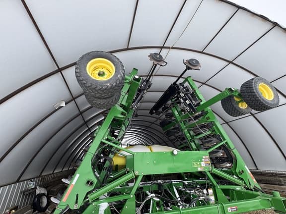 Image of John Deere 1890 equipment image 2