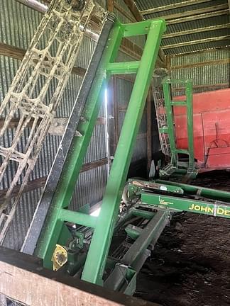 Image of John Deere 200 Image 0