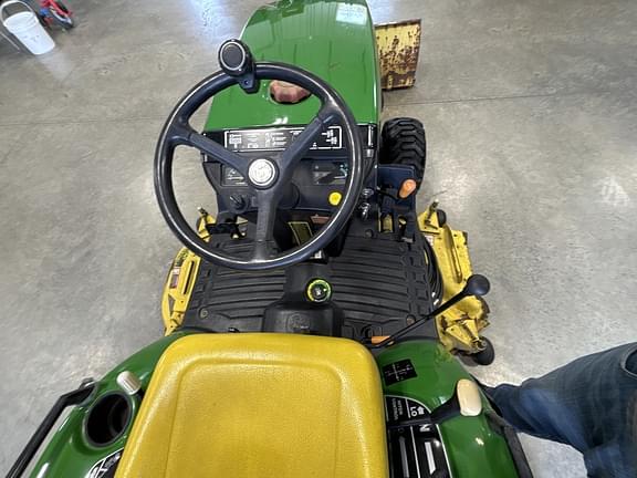 Image of John Deere 2210 equipment image 2