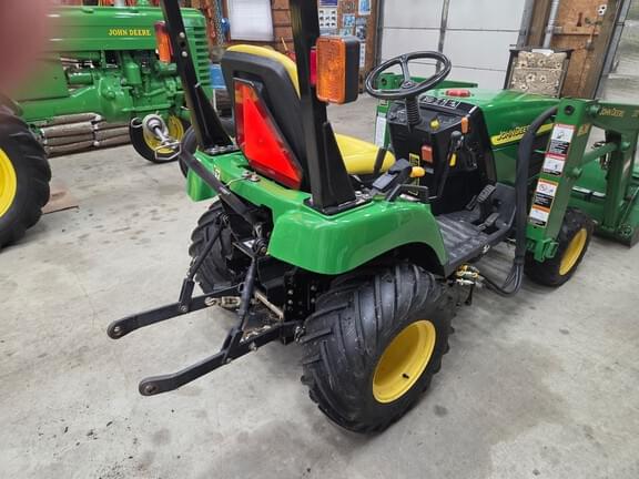 Image of John Deere 2210 equipment image 2