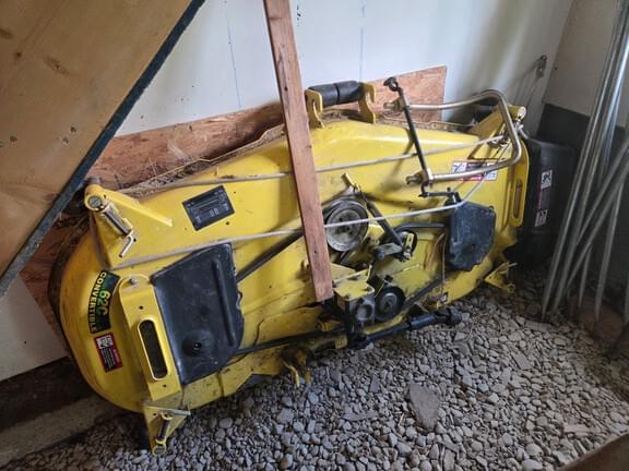 Image of John Deere 2210 equipment image 3