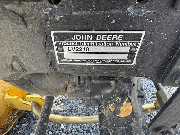 Image of John Deere 2210 equipment image 4