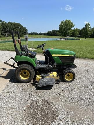 Image of John Deere 2210 equipment image 1