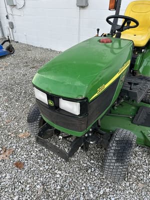 2003 John Deere 2210 Image