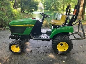 2003 John Deere 2210 Image