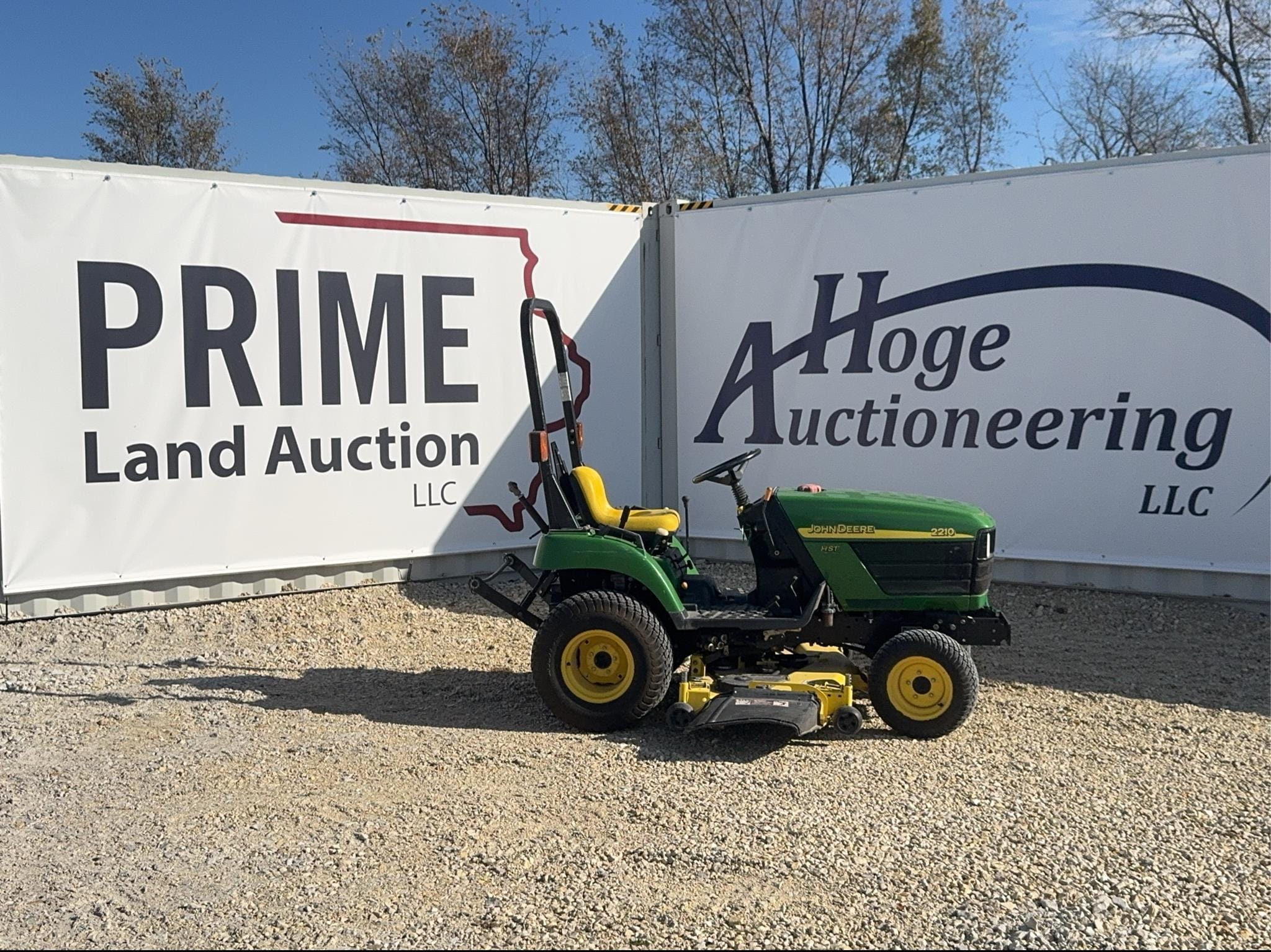 2003 John Deere 2210 Equipment Image0