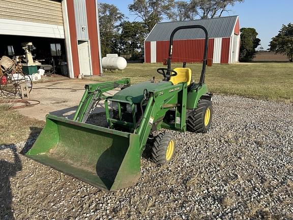 Image of John Deere 2210 Primary image