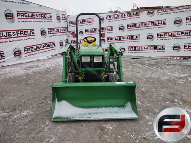 Image of John Deere 2210 equipment image 1