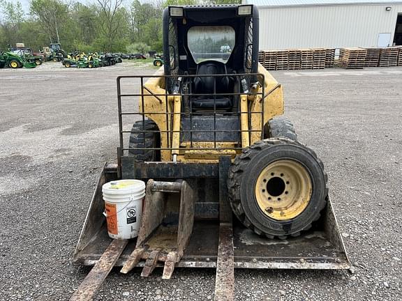 Image of John Deere 240 Series II equipment image 1