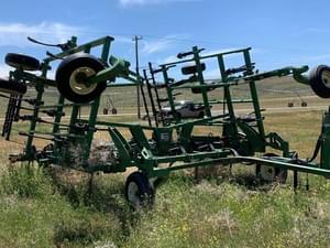 2003 John Deere 2400 Image