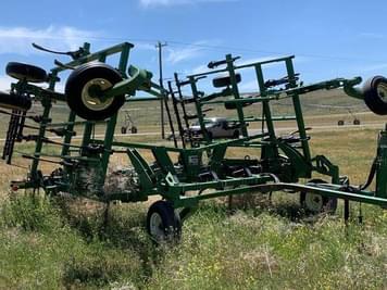 Main image John Deere 2400