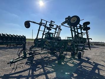 Main image John Deere 2400