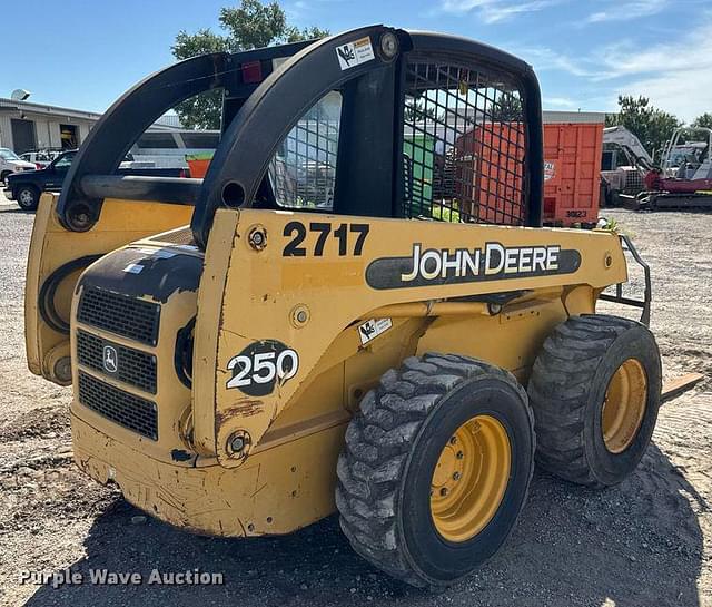 Image of John Deere 250 equipment image 4