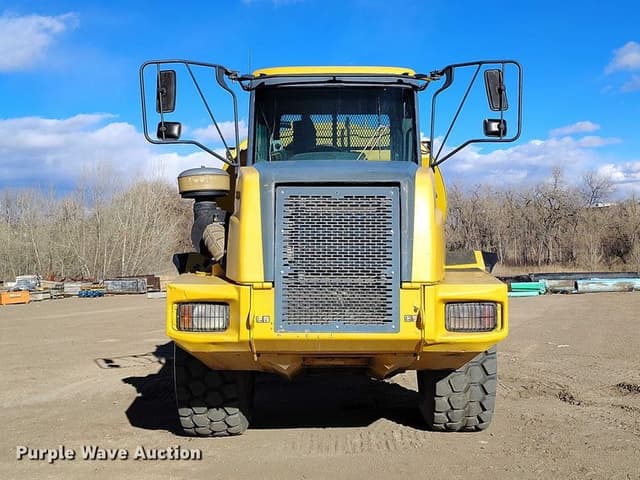 Image of John Deere 250D equipment image 1