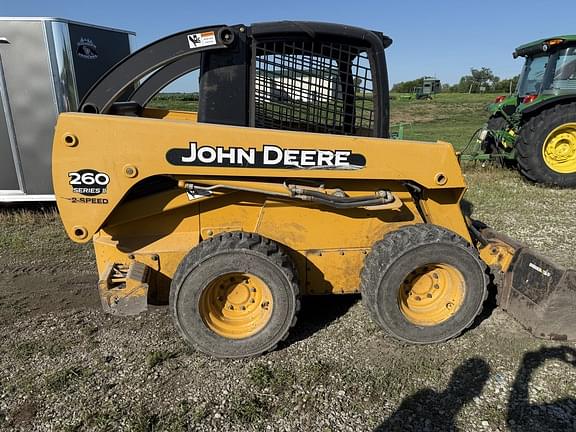 Image of John Deere 260 Series II Primary image