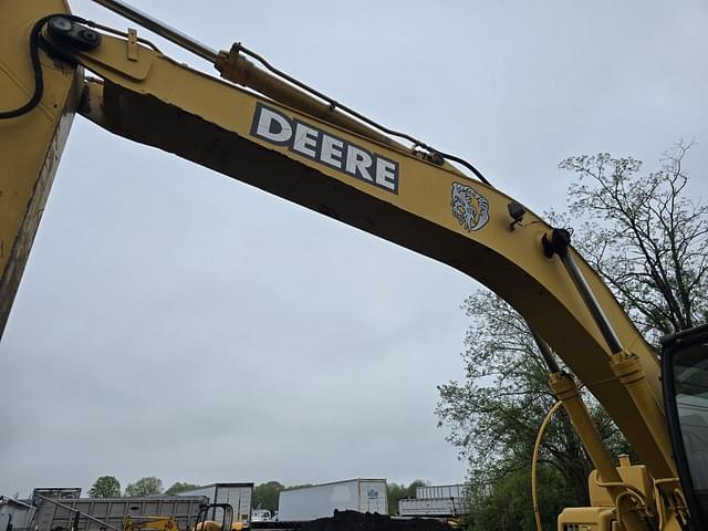 Image of John Deere 270 equipment image 3