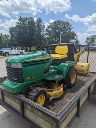 Image of John Deere 325 equipment image 4