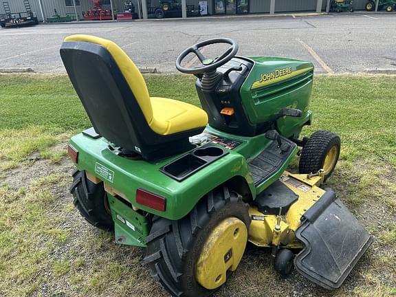 Image of John Deere 345 equipment image 4