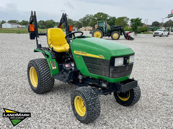 Image of John Deere 4010 equipment image 2