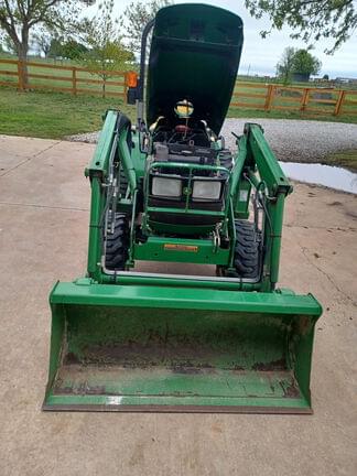 Image of John Deere 4110 equipment image 2