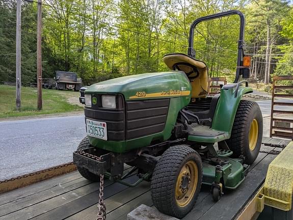 Image of John Deere 4210 equipment image 2