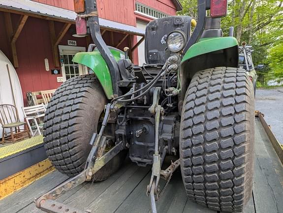 Image of John Deere 4210 equipment image 4